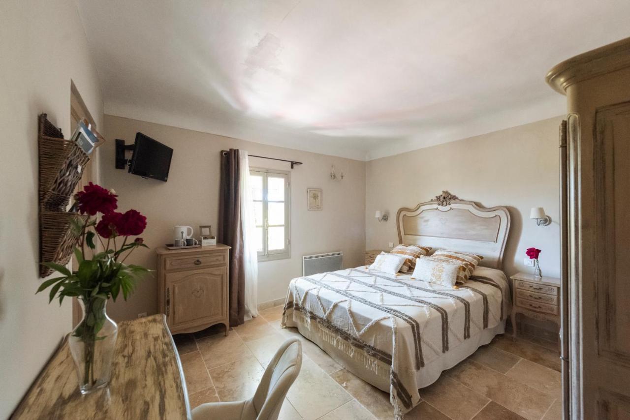 Le Mas Silvestre Saint-Saturnin-les-Apt Exterior photo