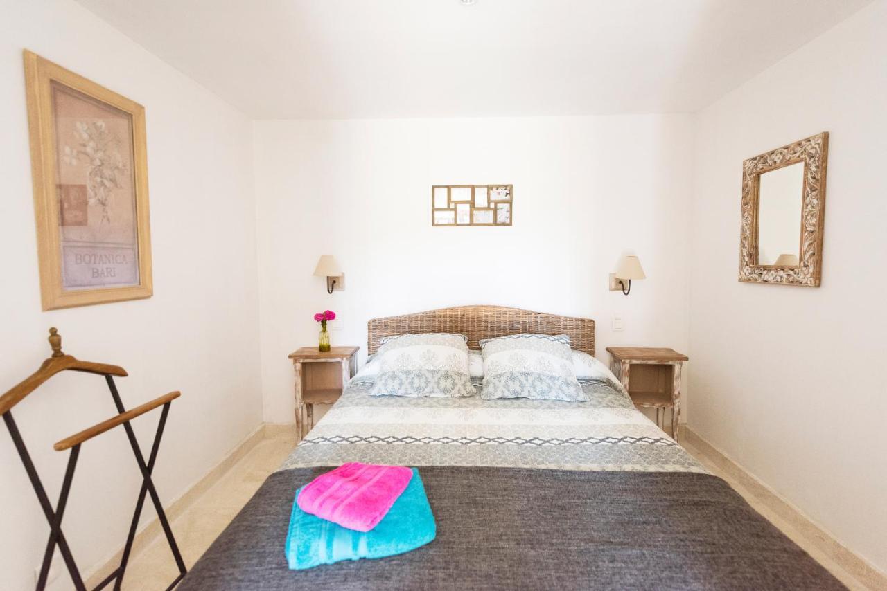 Le Mas Silvestre Saint-Saturnin-les-Apt Exterior photo